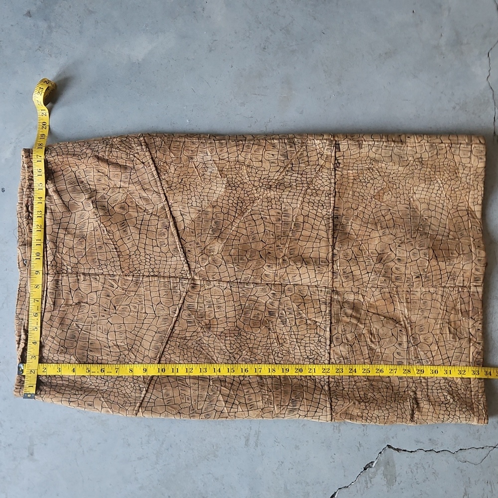 Leather Suede Crocodile Print Brown Tan Textured Midi Skirt Partial Zip & Snap - Picture 5 of 10